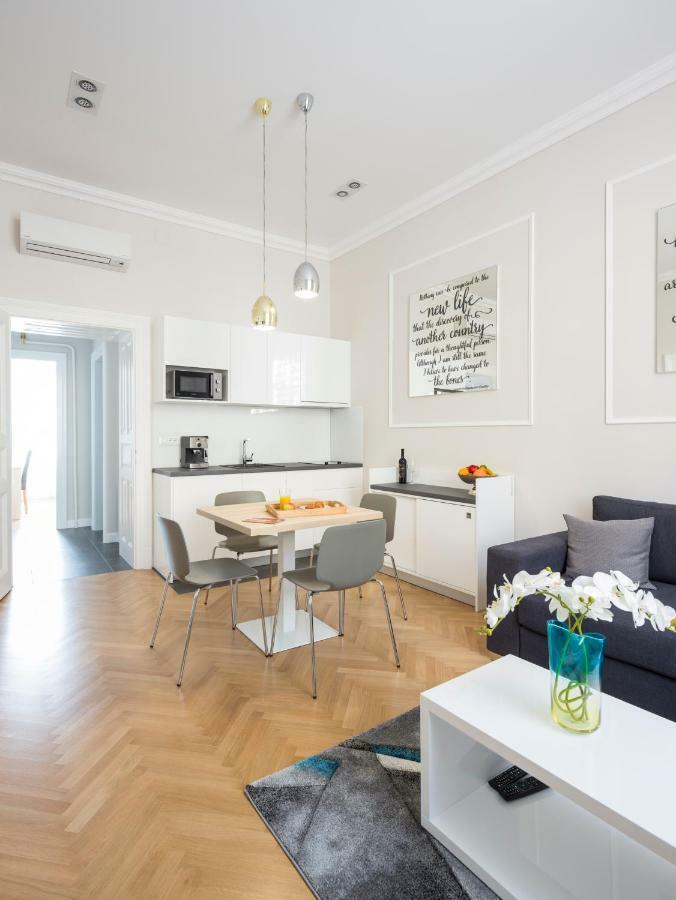 White Rose Apartment Zagreb Exterior foto