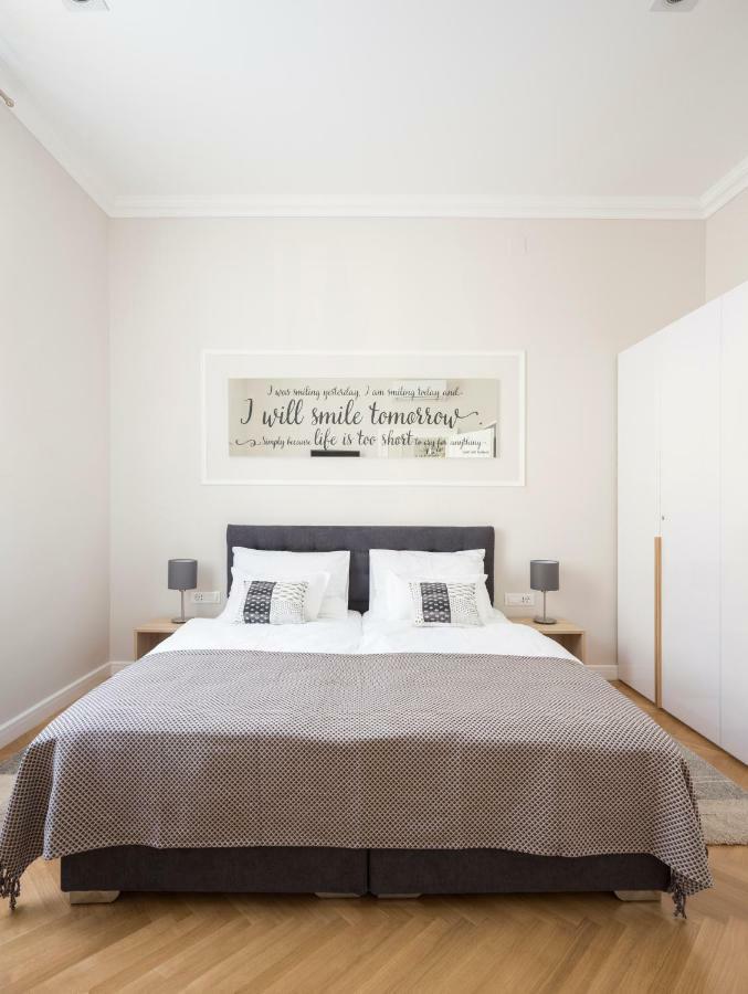 White Rose Apartment Zagreb Exterior foto